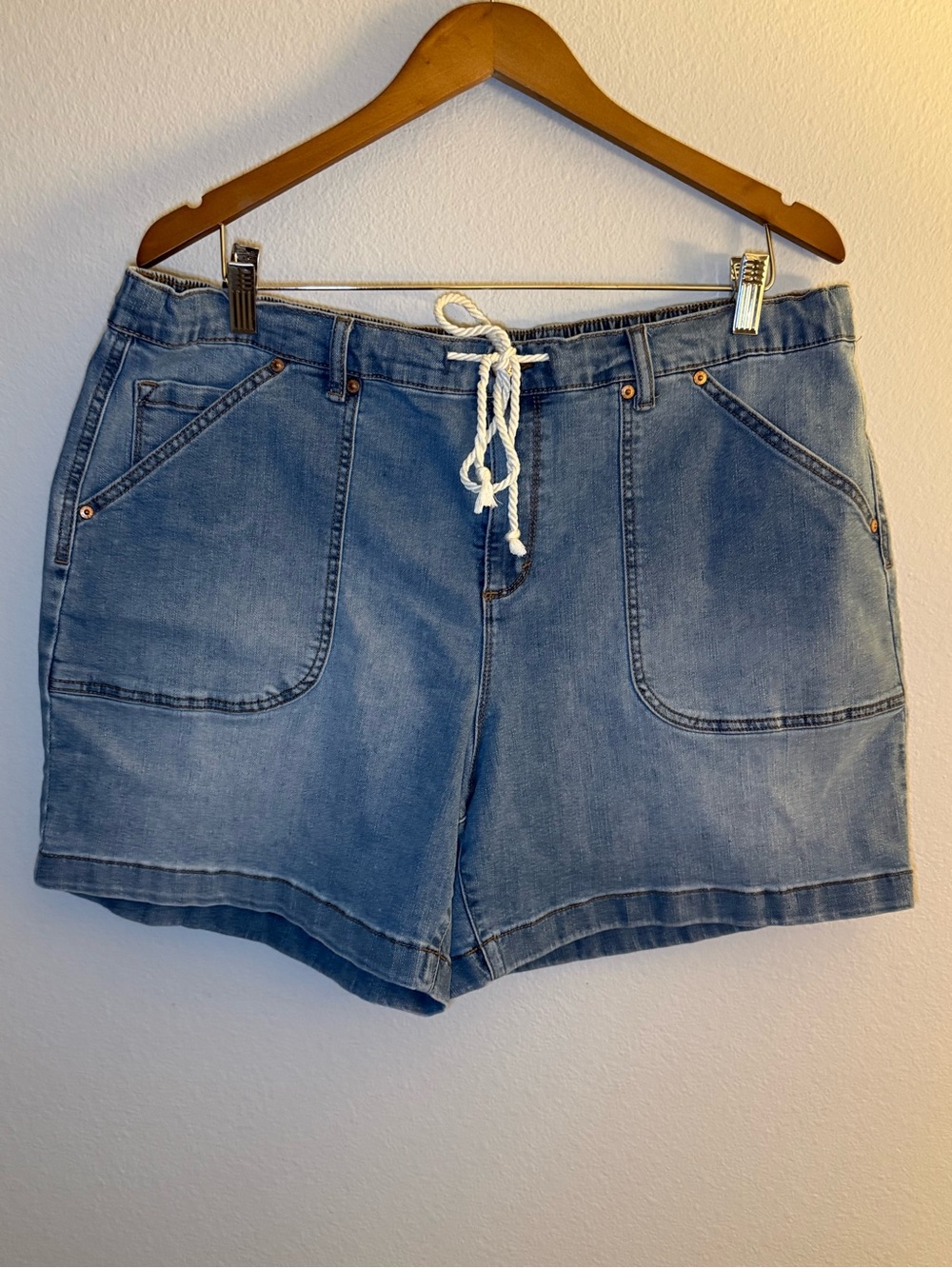 Gloria Vanderbilt Light Blue Denim Drawstring Shorts
